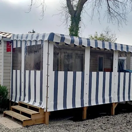 Notre Oleronaise 홀리데이파크 Saint-Denis-dʼOléron