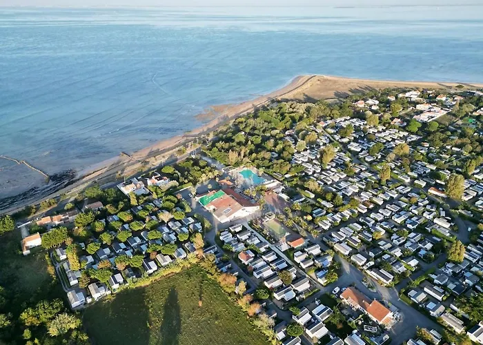 Notre Oleronaise Saint-Denis-dʼOléron