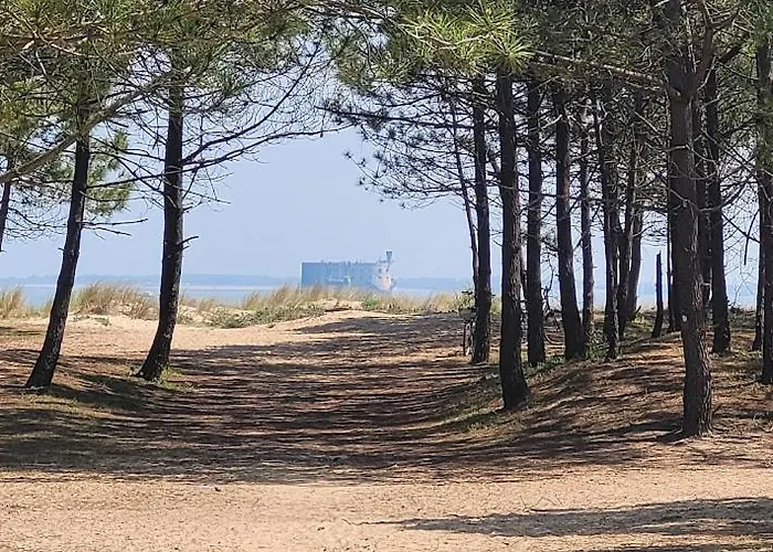 Notre Oleronaise * Saint-Denis-dʼOléron