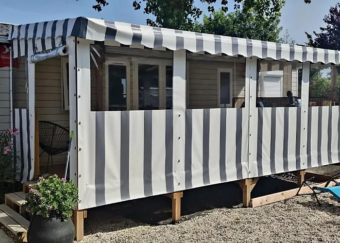 Aldeamento Turístico Notre Oleronaise *